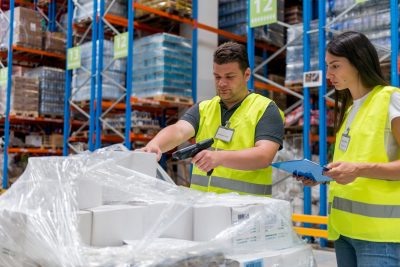 Impulsa tu empresa de embalaje: la ventaja del MIS frente al ERP